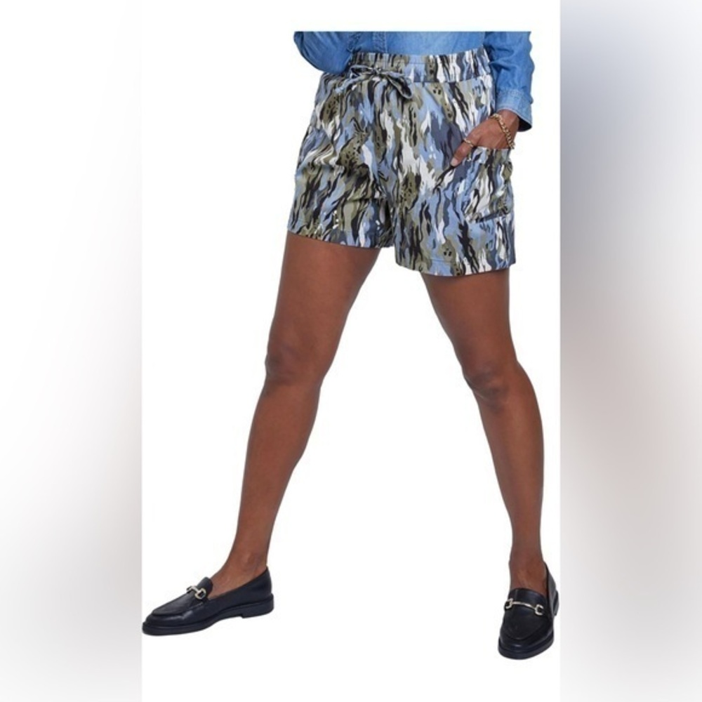 Royality Women's Drawstring Shorts Pleated Side Pockets Active Multicolor Camo M